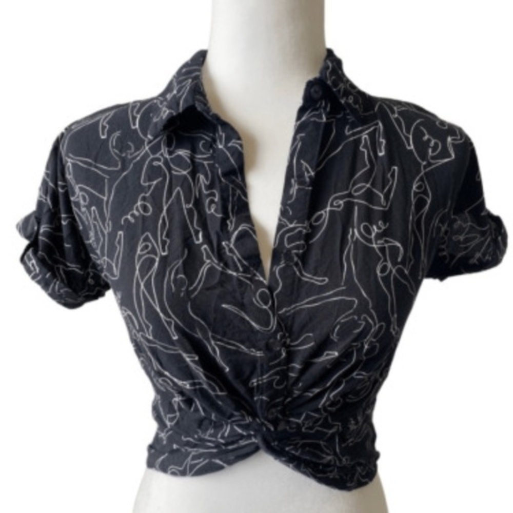 Milk & Honey Abstract People Print Button Cropped Blouse